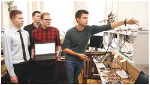 The hackathon participants_2.jpg