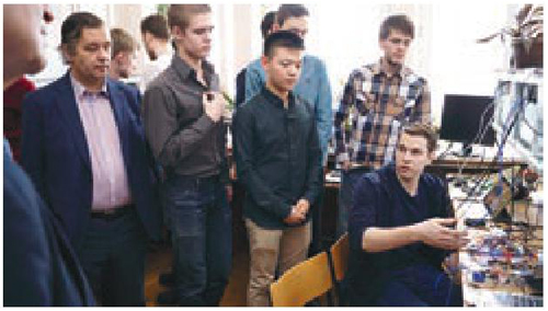 The hackathon participants_3.jpg
